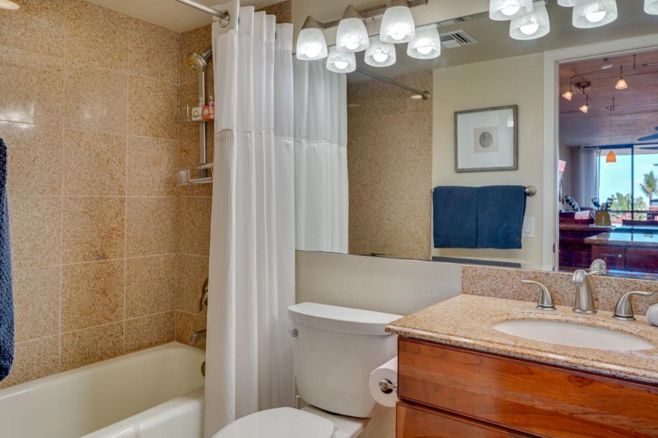Kona Pacific Top Floor Retreat Ocean View And Pool! Кайлуа Кона Екстериор снимка